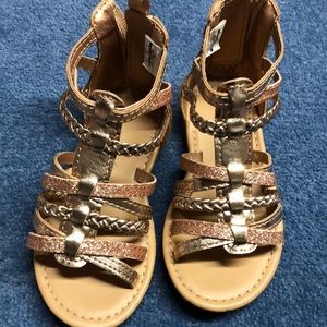 Gently used carters girls size 7 sandals